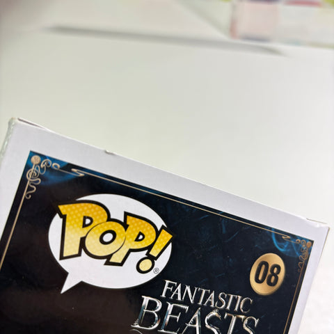 BOX FLAWS VIEW PHOTOS Niffler - Harry Potter Fantastic Beasts Funko Pop Vinyl Figure (11.4 Cm L × 8.9 Cm W × 15.9 Cm H)