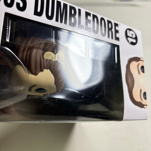 BOX FLAWS VIEW PHOTOS Albus Dumbledore - Harry Potter Fantastic Beasts Funko Pop 15 Vinyl Figure (11.4 Cm L × 8.9 Cm W × 15.9 Cm H)