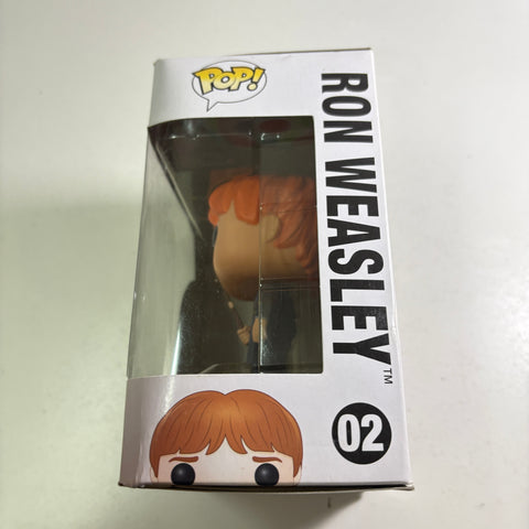 BOX FLAWS VIEW PHOTOS Ron Weasley - Harry Potter Funko Pop 02 Vinyl Figure (11.4 Cm L × 8.9 Cm W × 15.9 Cm H)