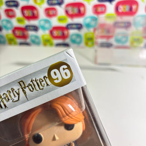 BOX DAMAGE VIEW PHOTOS Fred Weasley - Harry Potter Funko Pop 96 Vinyl Figure (11.4 Cm L × 8.9 Cm W × 15.9 Cm H)