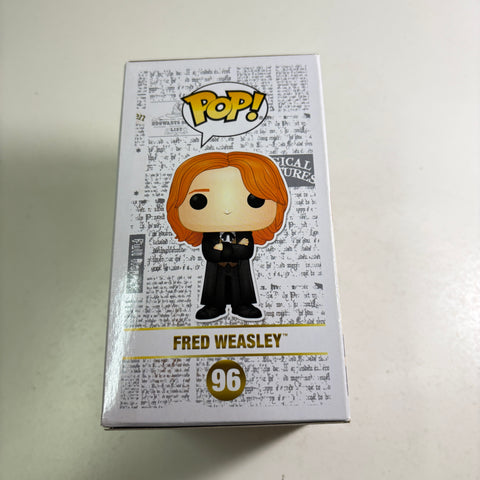 BOX DAMAGE VIEW PHOTOS Fred Weasley - Harry Potter Funko Pop 96 Vinyl Figure (11.4 Cm L × 8.9 Cm W × 15.9 Cm H)