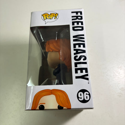 BOX DAMAGE VIEW PHOTOS Fred Weasley - Harry Potter Funko Pop 96 Vinyl Figure (11.4 Cm L × 8.9 Cm W × 15.9 Cm H)