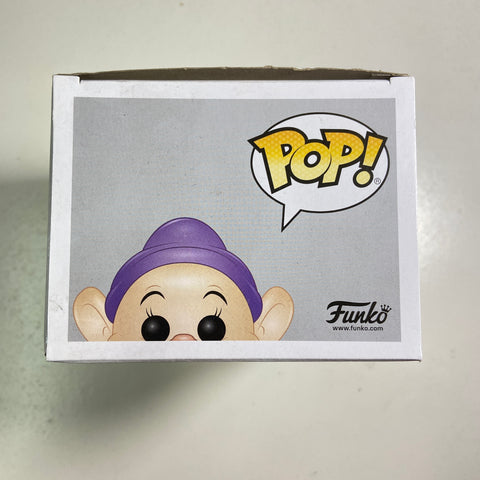 Snow White - Dopey (Chase) Disney Funko Pop 340