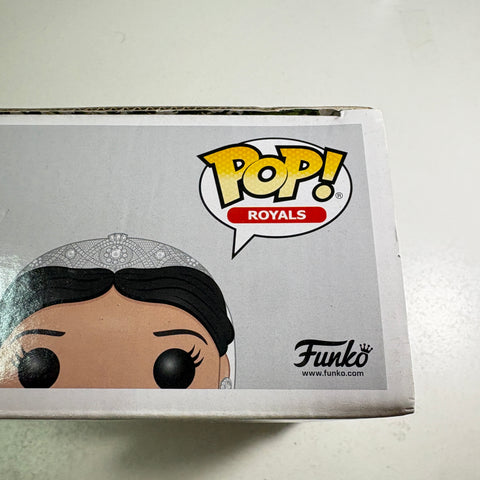 BOX FLAWS VIEW PHOTOS The Duke & Duchess of Sussex (Prince Harry & Meghan Markle) Funko Pop Royals 2-Pack Vinyl Figure (20.5 Cm L × 8.9 Cm W × 15.9 Cm H)