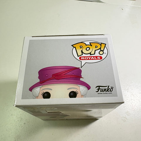 Queen Elizabeth II - Funko Pop 01 Royals Vinyl Figure (11.4 Cm L × 8.9 Cm W × 15.9 Cm H)