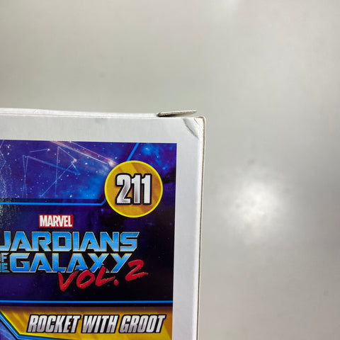 Guardians of The Galaxy - Rocket with Groot Marvel Funko Pop 211 Collector Corps