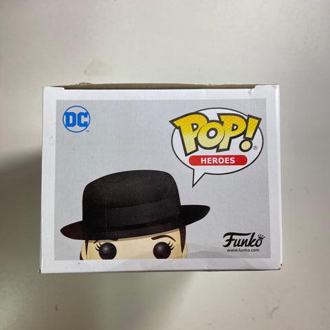 Wonder Woman (Diana Prince) - DC Funko Pop 230 Hot Topic Exclusive