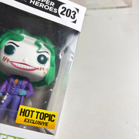 SEVERE BOX DAMAGE VIEW PHOTOS The Joker Martha Wayne - Marvel Funko Pop Vinyl Figure 203 Exclusive