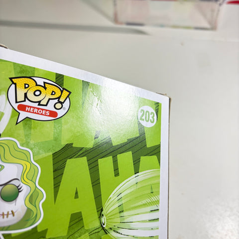 SEVERE BOX DAMAGE VIEW PHOTOS The Joker Martha Wayne - Marvel Funko Pop Vinyl Figure 203 Exclusive
