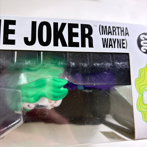 SEVERE BOX DAMAGE VIEW PHOTOS The Joker Martha Wayne - Marvel Funko Pop Vinyl Figure 203 Exclusive