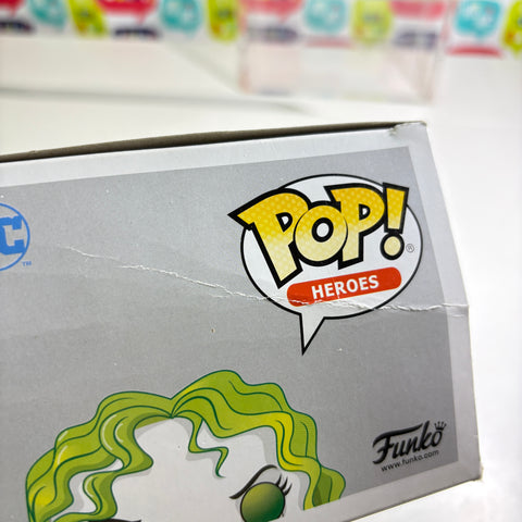 SEVERE BOX DAMAGE VIEW PHOTOS The Joker Martha Wayne - Marvel Funko Pop Vinyl Figure 203 Exclusive