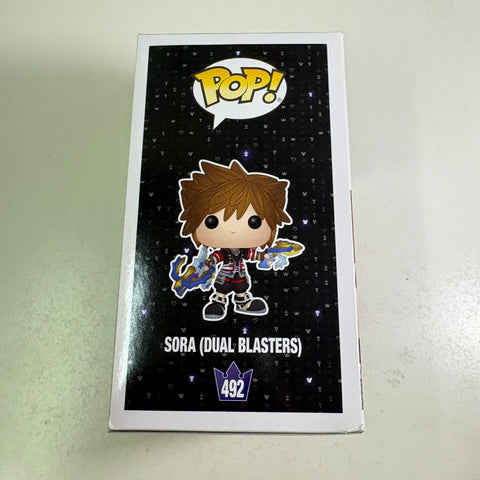 Sora (Dual Blasters) - Kingdom Hearts Disney Funko Pop 492 Vinyl Figure (11.4 Cm L × 8.9 Cm W × 15.9 Cm H)