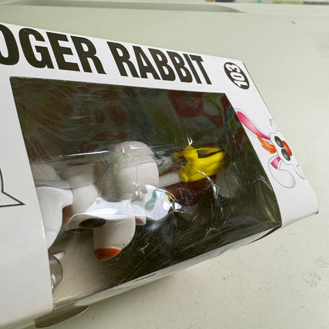 SEVERE BOX DAMAGE Roger Rabbit - Who Framed Roger Rabbit Disney Funko Pop 103 Vinyl Figure (11.4 Cm L × 8.9 Cm W × 15.9 Cm H)