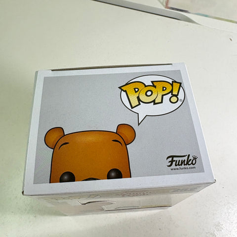 Winnie the Pooh DIAMOND Disney Funko Pop EXCLUSIVE Vinyl Figure (11.4 Cm L × 8.9 Cm W × 15.9 Cm H)