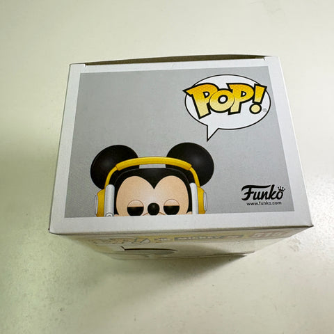 Mickey Mouse GAMER - Disney Funko Pop 515 Vinyl Figure (11.4 Cm L × 8.9 Cm W × 15.9 Cm H)