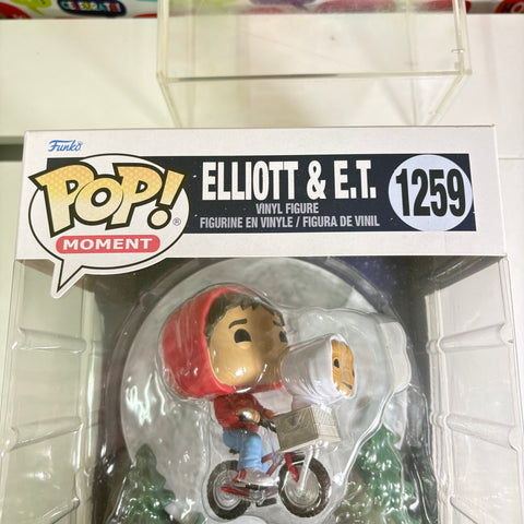 Elliott & E.T. - E.T. The Extra-Terrestrial Funko Pop 1259 Vinyl Figure GLOW