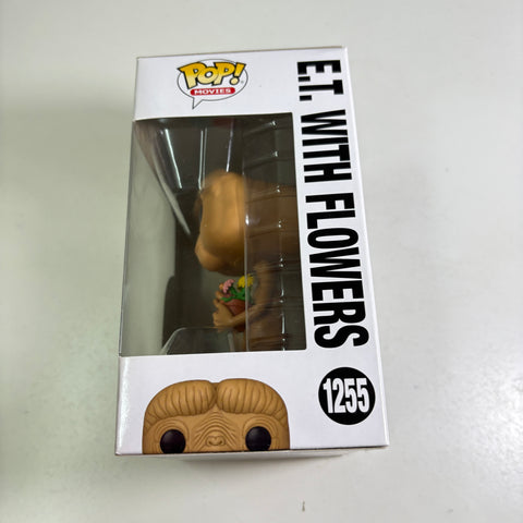 E.T. The Extra-Terrestrial - E.T. with Flowers Funko Pop 1255