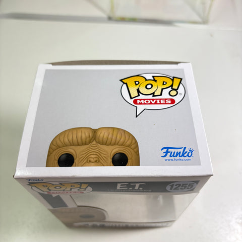 E.T. The Extra-Terrestrial - E.T. with Flowers Funko Pop 1255