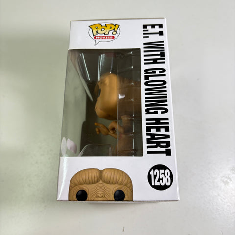 E.T. The Extra-Terrestrial - E.T. with Glowing Heart Funko Pop 1258