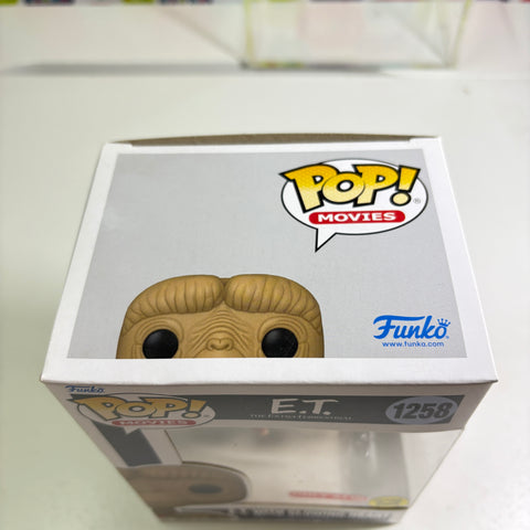 E.T. The Extra-Terrestrial - E.T. with Glowing Heart Funko Pop 1258