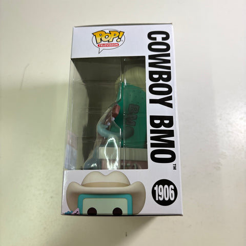 Cowboy BMO - Adventure Time  Funko Pop 1906 Vinyl Figure (11.4 Cm L × 8.9 Cm W × 15.9 Cm H)