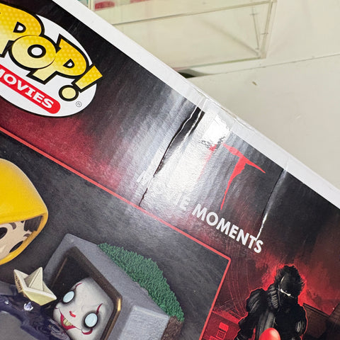 BOX FLAWS VIEW PHOTOS Pennywise in Gutter - IT Funko Pop 585 (15.9 × 11.4 × 8.9) Vinyl Figure Exclusive