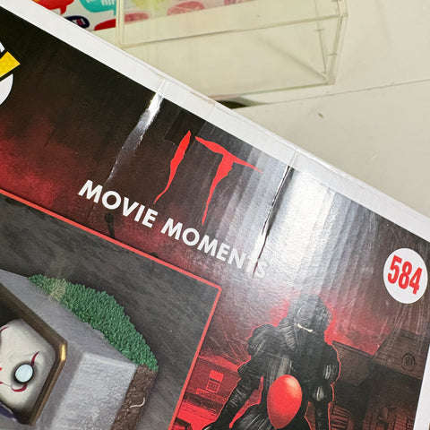 BOX FLAWS VIEW PHOTOS Pennywise in Gutter - IT Funko Pop 585 (15.9 × 11.4 × 8.9) Vinyl Figure Exclusive
