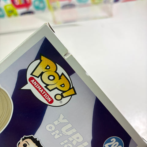BOX FLAWS VIEW PHOTOS Yurio - Yuri on Ice Funko Pop 290 Vinyl Figure (11.4 Cm L × 8.9 Cm W × 15.9 Cm H)