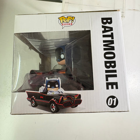 BOX FLAWS VIEW PHOTOS - Batmobile with Batman DC Funko Pop 01  (33.0 Cm L × 12.1 Cm W × 20.3 Cm H)