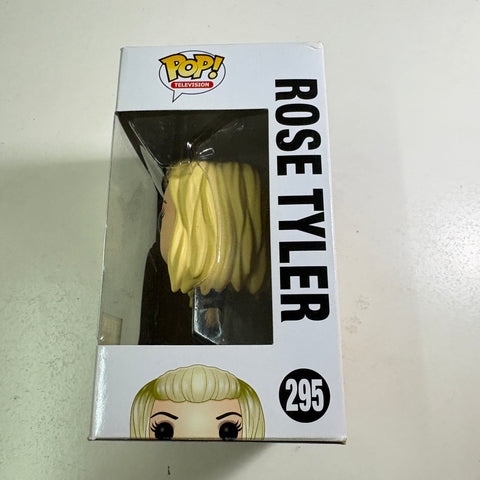 BOX FLAWS VIEW PHOTOS Rose Tyler - Doctor Who Funko Pop 295 Vinyl Figure (11.4 Cm L × 8.9 Cm W × 15.9 Cm H)