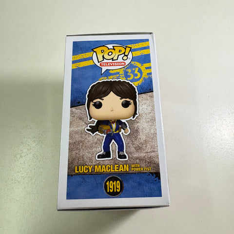 Lucy Maclean with Power Fist - Fallout Funko Pop 1919 Vinyl Figure (11.4 Cm L × 8.9 Cm W × 15.9 Cm H)
