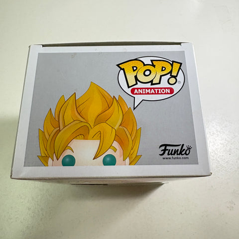 Goku - Dragon Ball Z Funko Pop 527 Vinyl Figure (11.4 Cm L × 8.9 Cm W × 15.9 Cm H)