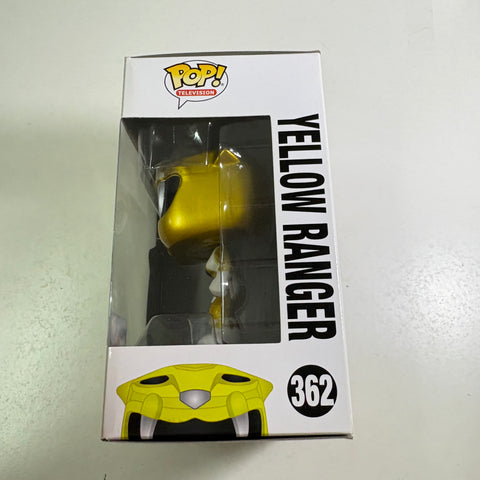 Yellow Ranger (Metallic) - Power Ranger Funko Pop 362 (11.4 Cm L × 8.9 Cm W × 15.9 Cm H)