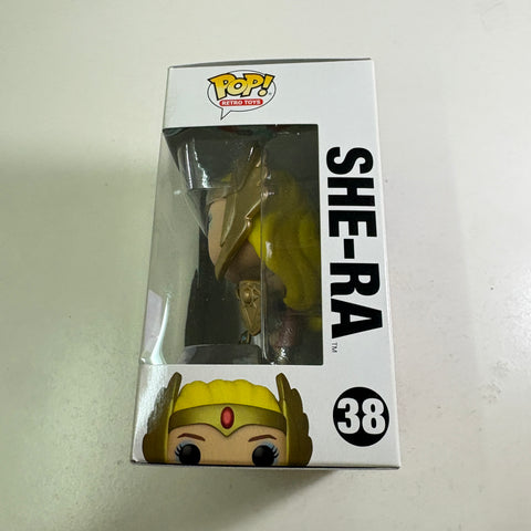 She-ra - Masters of the Universe Funko Pop 38 Vinyl Figure (11.4 Cm L × 8.9 Cm W × 15.9 Cm H)