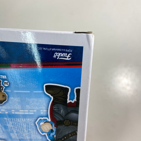 Thor - Thor Ragnarok Marvel Funko Pop 335 (SDCC STICKER IS NOT REAL but figure and box are authentic)