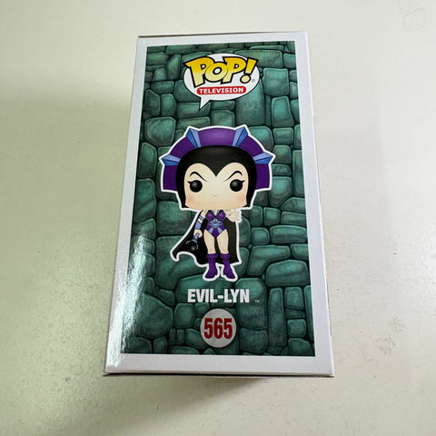 Evil-Lyn - Masters of the Universe Funko Pop 565 Vinyl Figure (11.4 Cm L × 8.9 Cm W × 15.9 Cm H)