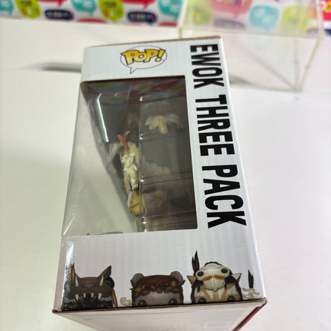 BOX FLAWS VIEW PHOTOS Teebo/Chief Chirpa/Logray - Star Wars Funko Pop Vinyl Figure 3-Pack (15.9 Cm H × 23.3 Cm W × 9.3 Cm D)