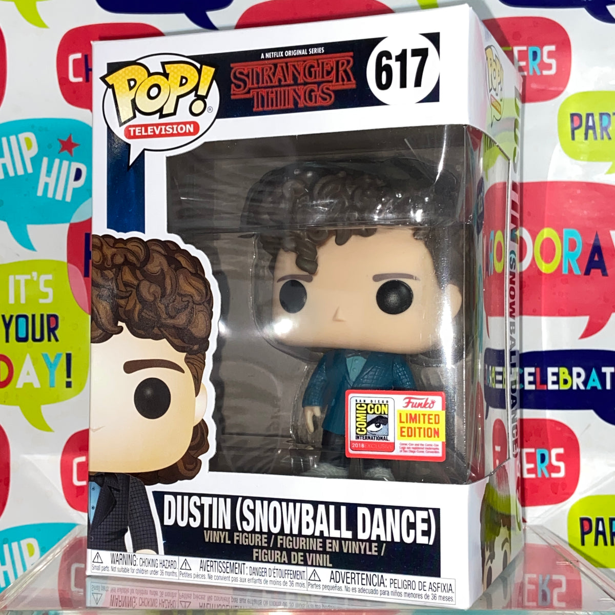 Stranger things funko pop ! Dustin (snowball dance) 2018 comic outlet con sticker