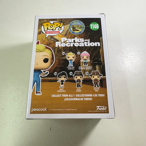 Leslie The Riveter - Parks and Recreation Funko Pop 1146 Vinyl Figure  (11.4 Cm L × 8.9 Cm W × 15.9 Cm H)
