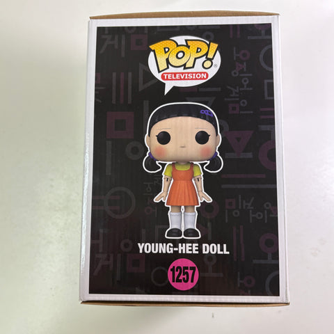Young-Hee Doll - Squid Game Funko Pop  1257 Vinyl Figure (22.8 Cm L × 16.5 Cm W × 14 Cm H)