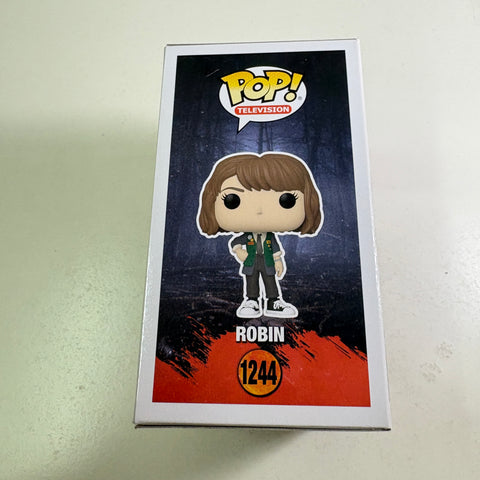 Robin - Stranger Things Funko Pop 1244 Vinyl Figure (11.4 Cm L × 8.9 Cm W × 15.9 Cm H)