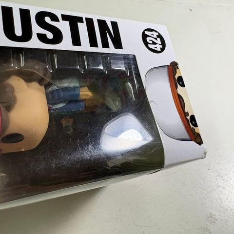 BOX FLAWS VIEW PHOTOS Dustin - Stranger Things Funko Pop 424 Vinyl Figure (11.4 Cm L × 8.9 Cm W × 15.9 Cm H)