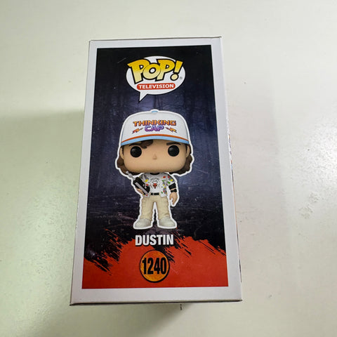 BOX FLAWS VIEW PHOTOS Dustin - Stranger Things Funko Pop 1240 Vinyl Figure (11.4 Cm L × 8.9 Cm W × 15.9 Cm H)