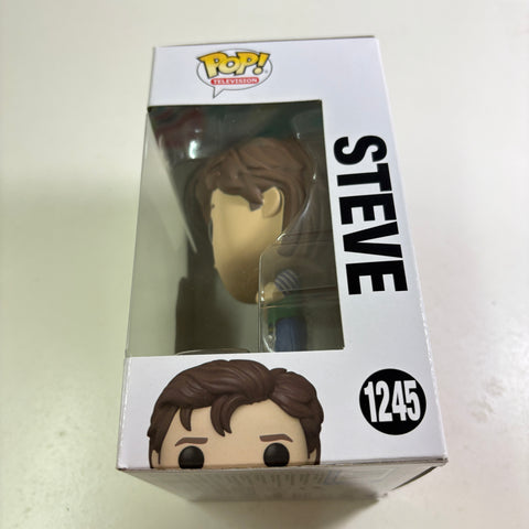 Steve - Stranger Things Funko Pop 1245 Vinyl Figure (11.4 Cm L × 8.9 Cm W × 15.9 Cm H)