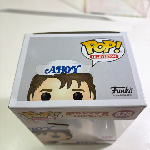 BOX FLAWS VIEW PHOTOS Steve Scoops Ahoy - Stranger Things Funko Pop 829 Exclusive Vinyl Figure (11.4 Cm L × 8.9 Cm W × 15.9 Cm H)