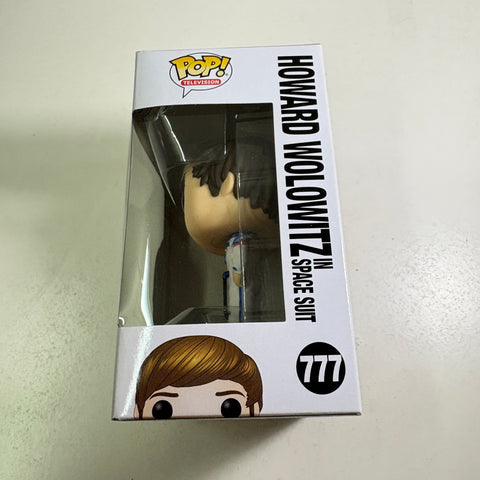 Howard Wolowitz in Space Suit - The Big Bang Theory Funko Pop 777 Vinyl Figure (11.4 Cm L × 8.9 Cm W × 15.9 Cm H)