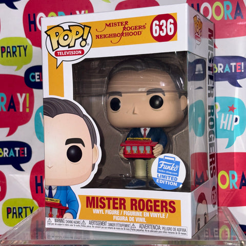 Mister Rogers Neighbourhood - Funko Pop 636 Exclusive Vinyl Figure (11.4 Cm L × 8.9 Cm W × 15.9 Cm H)