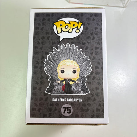 Daenerys Targaryen on the Iron Throne - Game of Thrones Funko Pop 75 Vinyl Figure (22.8 Cm L × 16.5 Cm W × 14 Cm H)