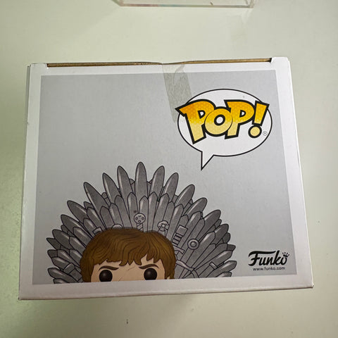 Tyrion Lannister on the Iron Throne - Game of Thrones Funko Pop 71 Vinyl Figure (22.8 Cm L × 16.5 Cm W × 14 Cm H)
