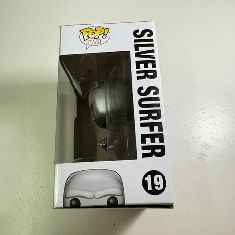 Silver Surfer - Fantastic Four Marvel Funko Pop 19 Vinyl Figure (11.4 Cm L × 8.9 Cm W × 15.9 Cm H)